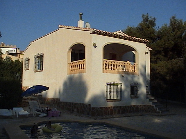 villa_1.jpg